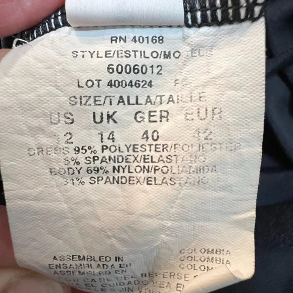 MagicSuit Women's Black Parker Tummy Control Underwire Bra Swim Dress. Size 12 - Picture 15 of 16